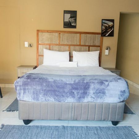 Ondangwa Rest Camp Bed & Breakfast Exterior photo